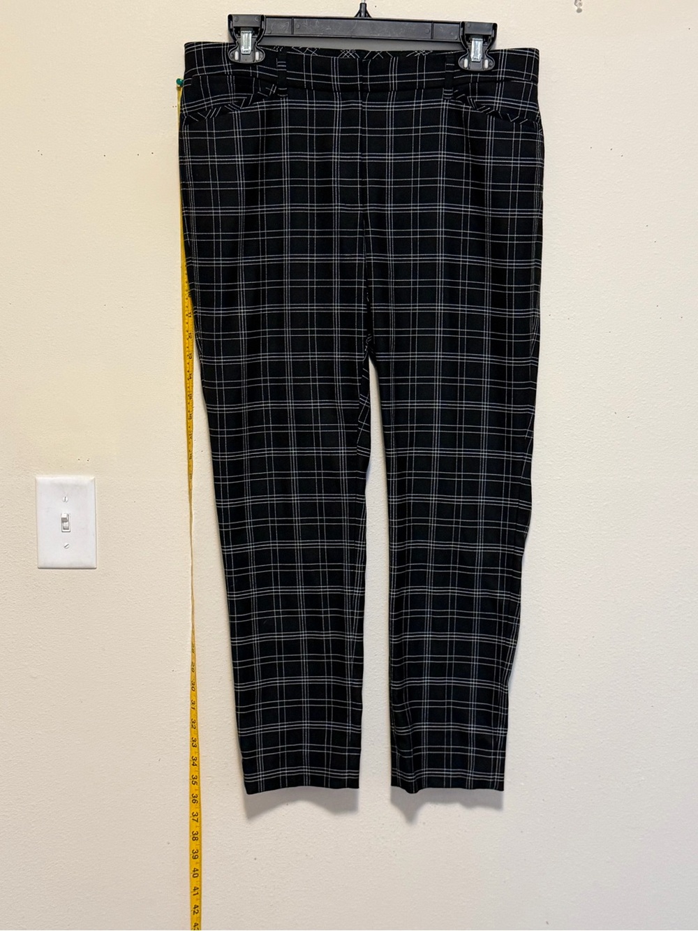 White House Black Market The Slim Ankle Plaid Pants Black White